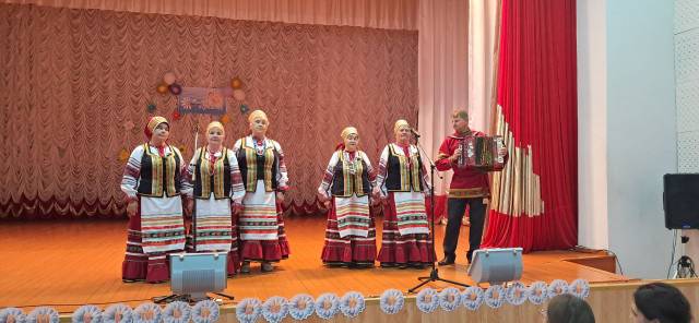 Концертная программа "Моей земли широкие просторы". Концертная программа "Моей земли широкие просторы".